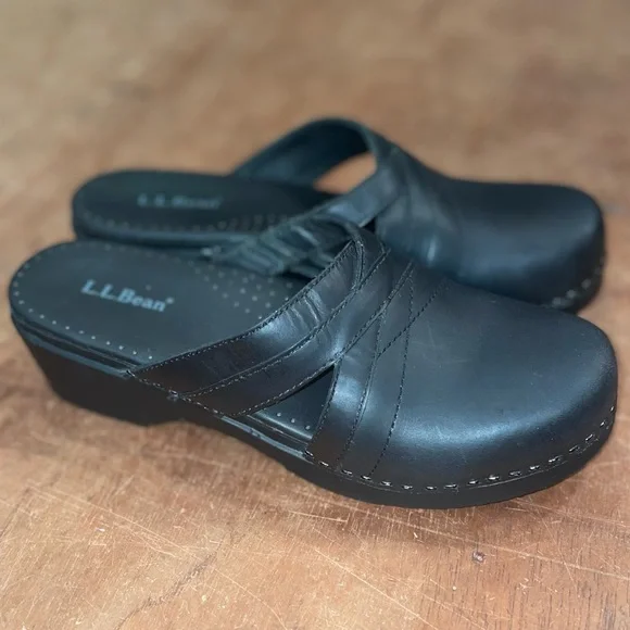 L.L.Bean Women’s Slip On Clogs Black US 7 EU 38 Like New! 2” Heel - Picture 5 of 15